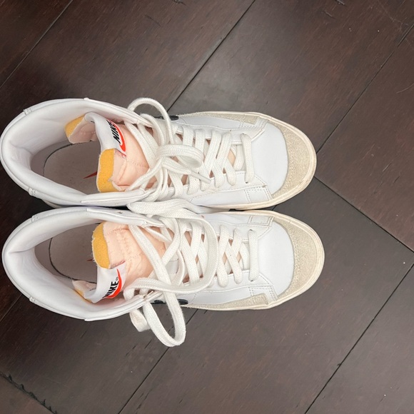 Nike White and Black High-Top Sneakers - Picture 2 of 4